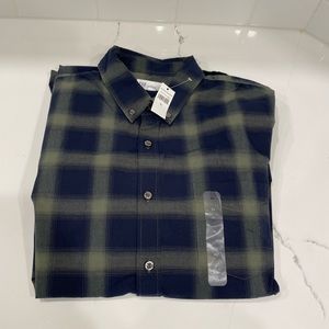 NWT Gap Mens Button Down